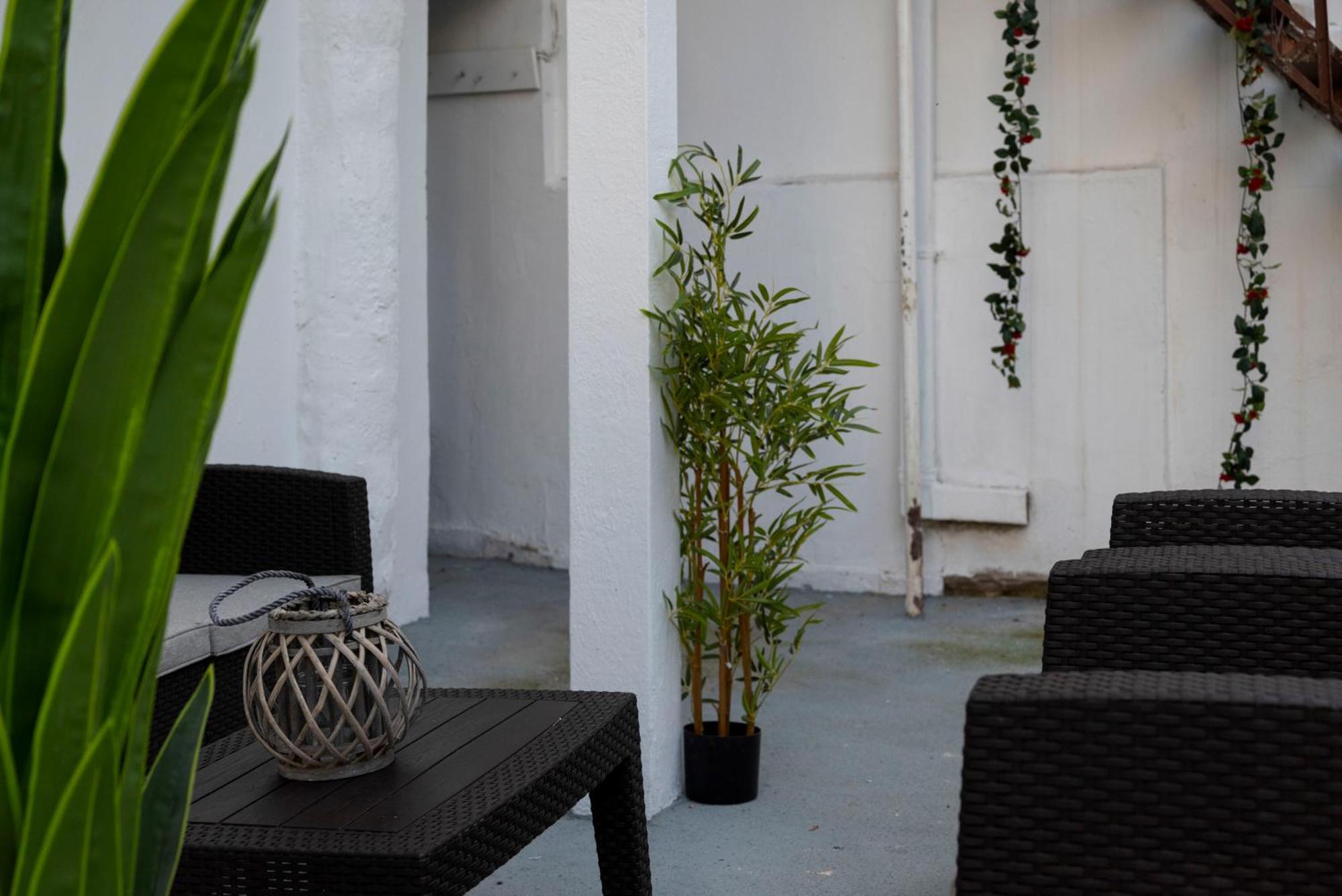 Thissio Getaway 2Ba Next To Athens Ancient Market Exteriör bild